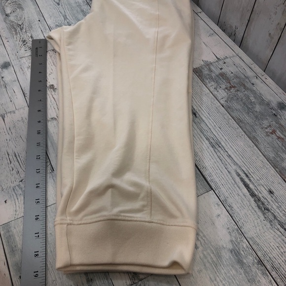 Lauren Ralph Lauren Ivory Cropped/Capri Sweatpants Medium - Picture 6 of 7
